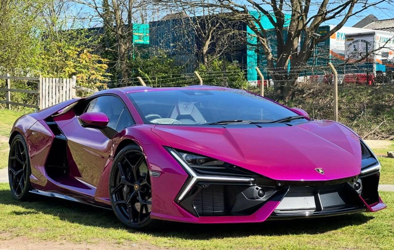 Lamborghini Revuelto