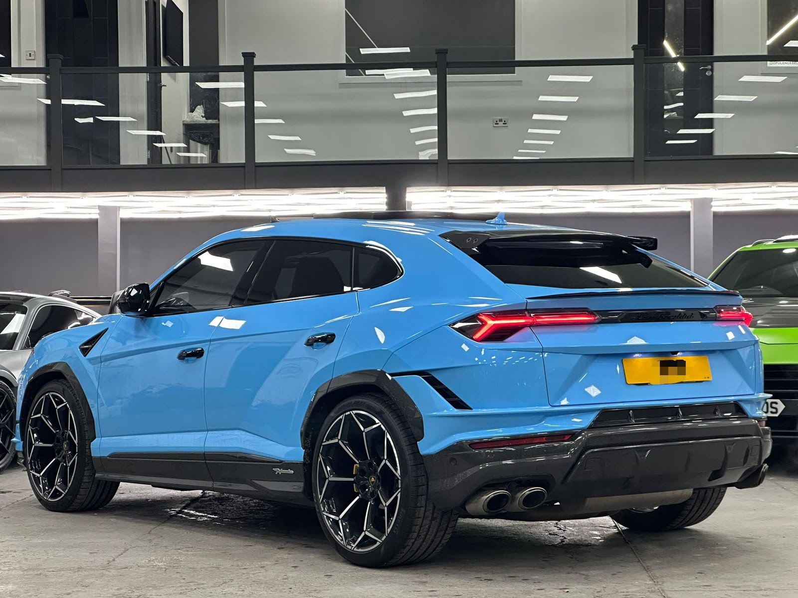 Lamborghini Urus Performante Blue 2